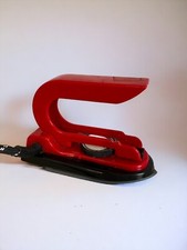 Ancien mini fer à repasser de poche ou voyage électrique vintage marque DAMART