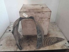 Pare-boue aile avant gauche