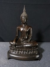 Sculpture statue bouddha en