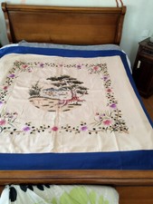 Soie couvre lit brodé main