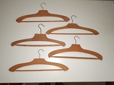 Lot de 5 cintres anciens -