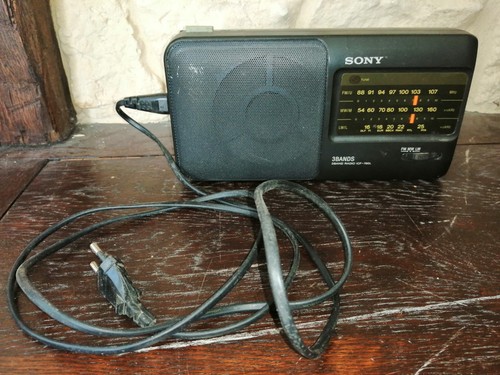 Conf radio portable sony icf - conf,
