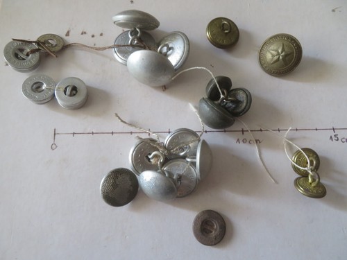 Bouton ancien militaire - x,