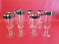 Service 12 verres à pied