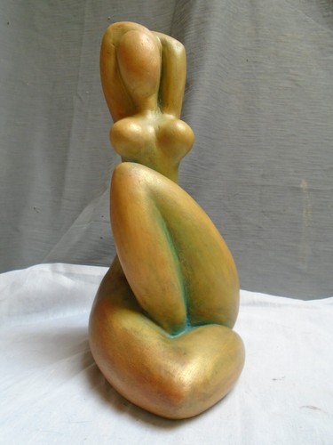 Sculpture terre cuite femme - terre,