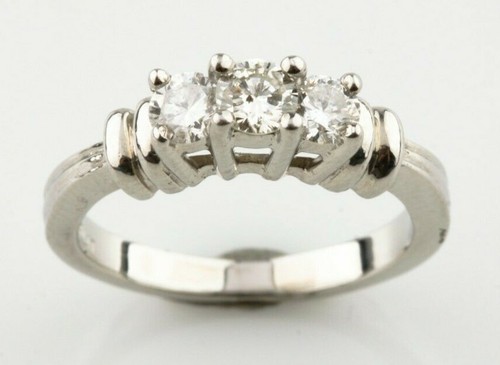 Bague diamant ronde à - bague,