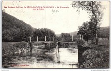 14 BENY BOCAGE - la passerelle sur la riviere -