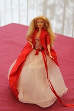 POUPEE   BARBIE  MATTEL "JOYEUX  NOËL 2014" EN ROBE COLLECTION" NOËL 2010"