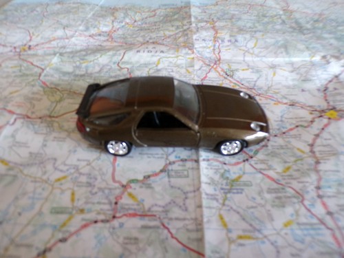 Porsche 928 marron hachette - 928,