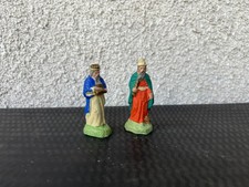 Deux santons anciens en terre cuite – Rois mages