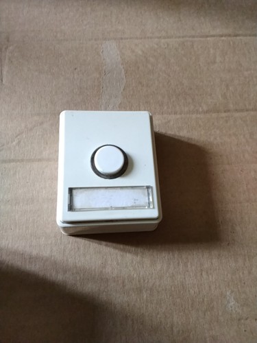 Bouton poussoir sonnette - poussoir, porte