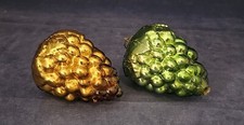 2 Anciennes boules de noël XIXéme  verre églomisé pomme de pin. DEPO.