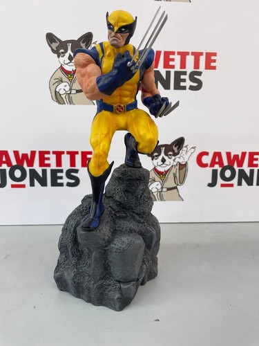 Wolverine marvel statue new - statue,