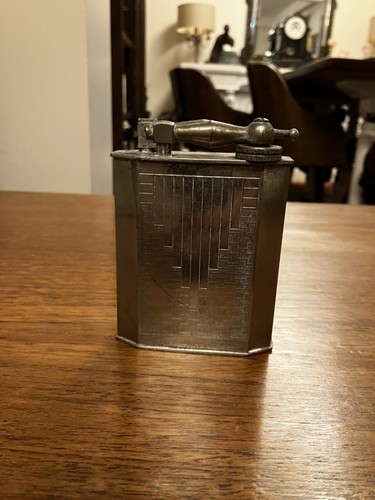 Gros briquet table art - table,