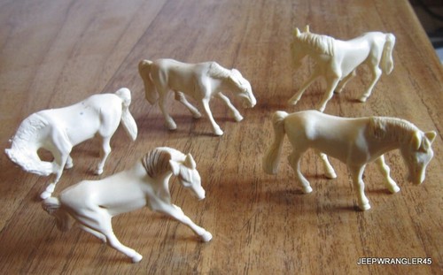 Lot figurines publicitaires - 5,