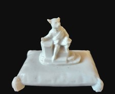 Ancienne Porcelaine Signée R