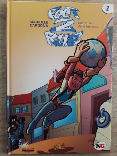 Foot rue une fille - bd-foot,