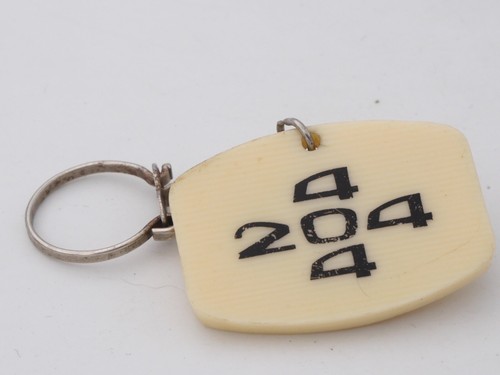 Porte clés ancien - porte, keychain