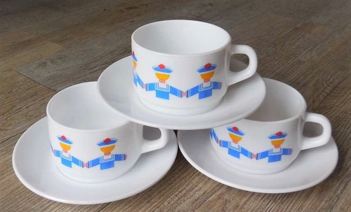 Grandes tasses arcopal - tasses,