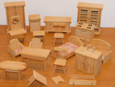vintage LOT MOBILIER en bois MAISON de poupee LIT armoire MEUBLE chaise MOBILIER