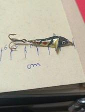 leurre ancien poisson tournant a voir