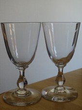 BACCARAT  2 ANCIENS VERRES A VIN BLANC EN CRISTAL SERVICE UNIS  ht 12,8 cm