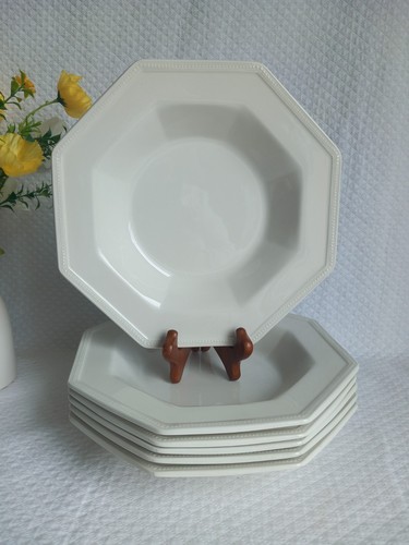 Assiettes creuses octogonales