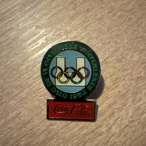 Pin pins badge coca - pin's,