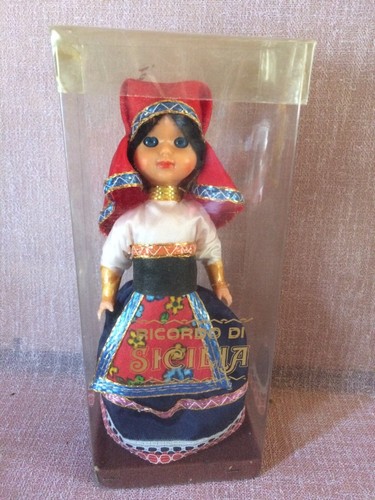 Poupée folklorique monde - poupée,
