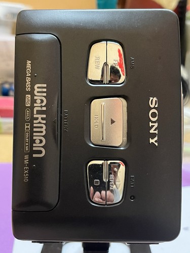 Sony portable cassette - 🟡sony,