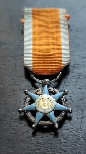Médaille réduction mérite - médaille,