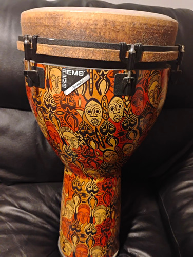Remo djembe 14in 24in - 14in,