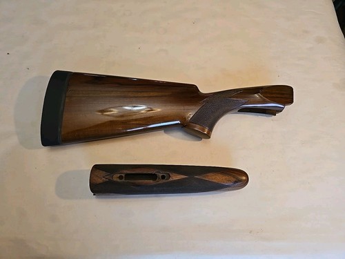 Perazzi checkered stock - 8,
