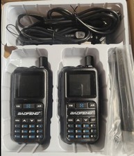 Coffret de deux BAOFENG UV5R