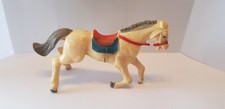 VINTAGE Figurine  NO starlux