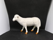 santon DEVINEAU, mouton debout