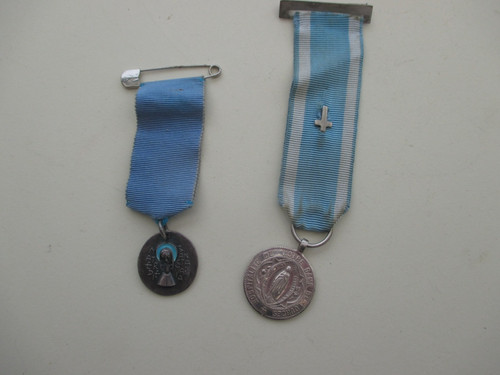Médailles lourdes et - lourdes,