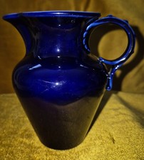 Pot à lait Porcelaine de Sèvres, Bleu de four, XXème.