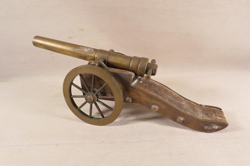 Ancien petit canon laiton - petit,