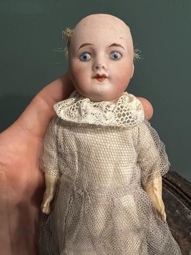 Poupée poupon miniature - poupée,