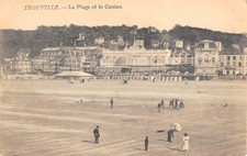 CPA 14 TROUVILLE / LA PLAGE ET