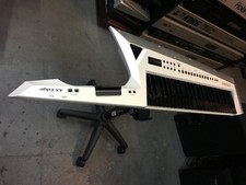 Roland AX-Edge WHITE Keytar