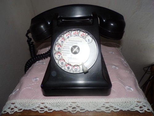 Ancien téléphone cadran - ancien,