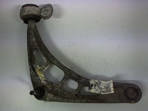 Triangle inferieur avant