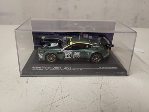 Voiture miniature aston martin