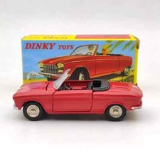 Peugeot cabriolet 204 rouge - 204,