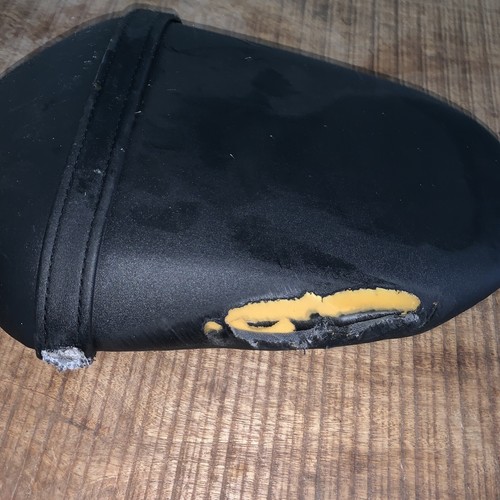Selle arrière légèrement - selle,