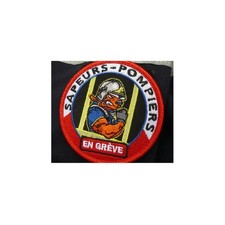 SAPEURS POMPIERS EN GREVE