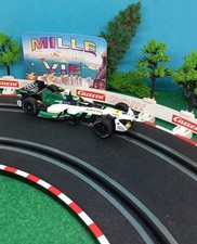 Voiture pour circuit Carrera