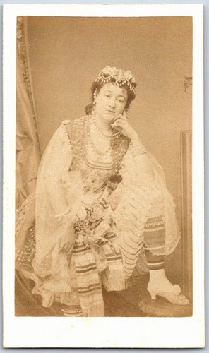 Cdv 1865 femme costume - en,